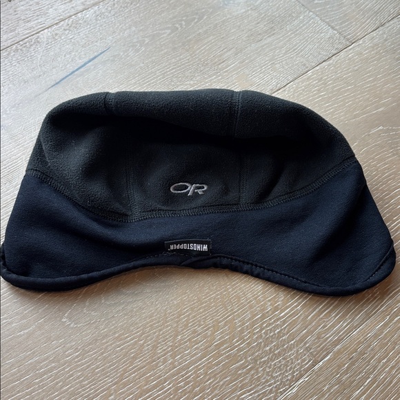 Outdoor Research Black Helmet Liner Medium - Picture 1 of 4